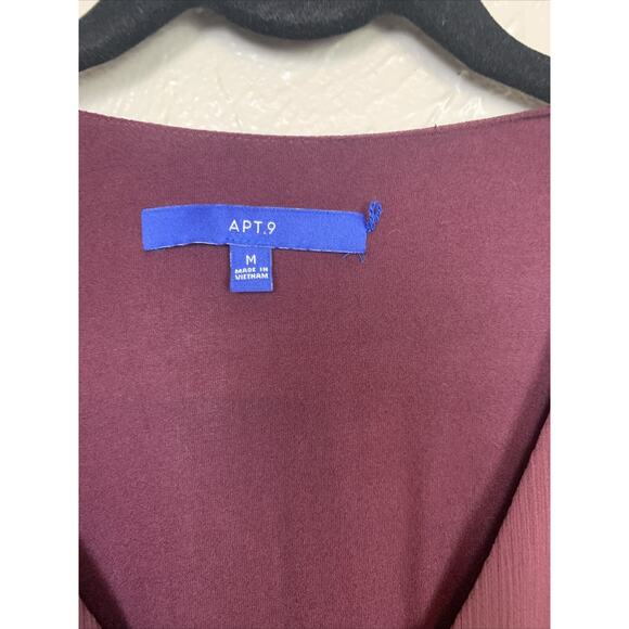 Apt. 9 Women's Burgundy 3/4 Sleeved Sheer Blouse Asymmetrical Hem Size Medium - Picture 2 of 4
